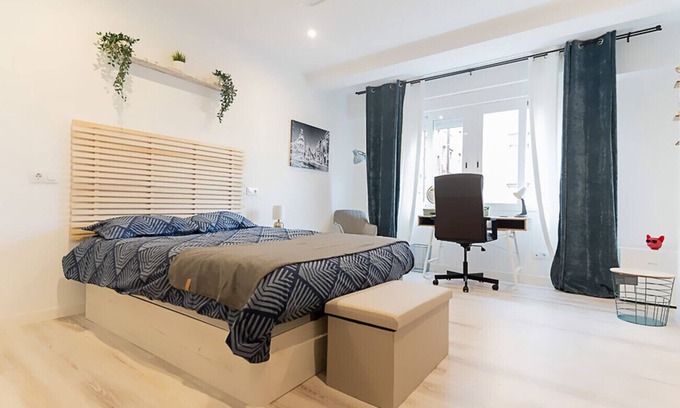 Cotos Cama Y Desayuno | Madrid: habitación con confort, comodidad y áreas compartidas Chamartín – Mauricio Legendrel