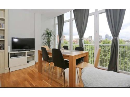 Nueva España Apartamento | Madrid Views Apartment