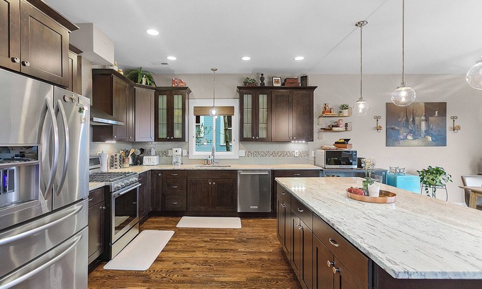 Madrona Casa | Madrona Bliss A Modern Escape
