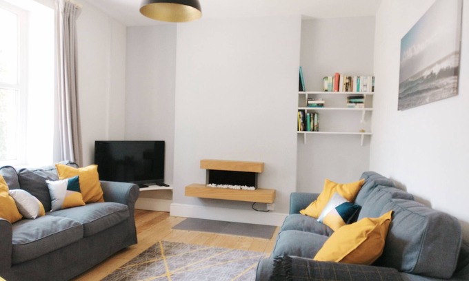Cardigan Casa | Maenayron, your home from home in the heart of Cardigan