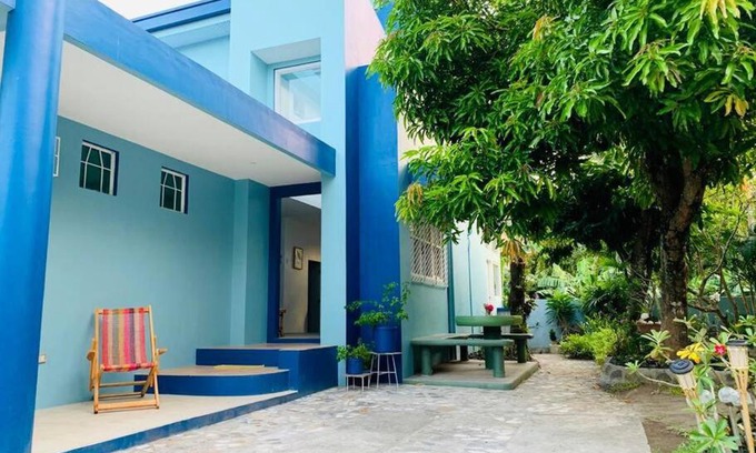 Legazpi Casa | MAGAYON BLUE HOUSE IN THE HEART OF LEGAZPI