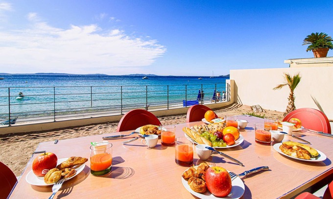 Cavaliere Beach Apartamento | Magic flat on Cavalière beach by SELECTsoHOME