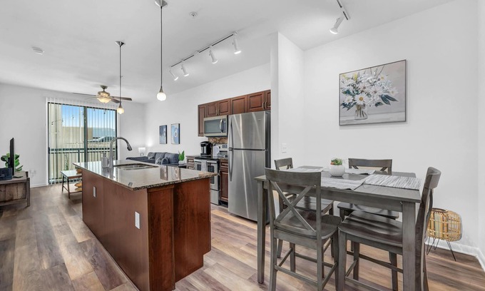 North Burnet Apartamento | Magic Haven @ The Domain - ATX