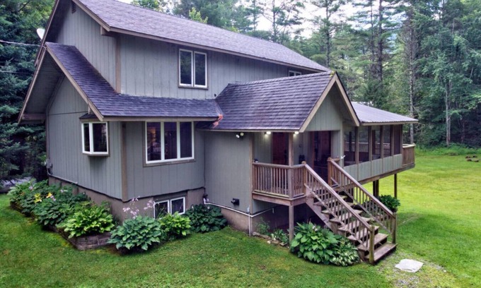 Londonderry Apartamento | Magic Mountain Retreat
