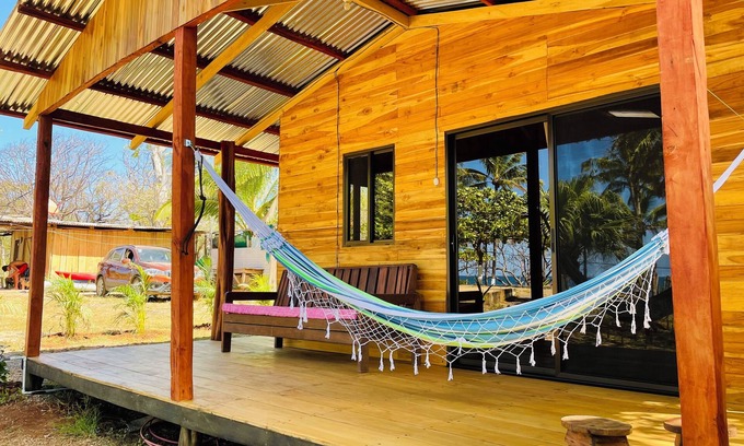 Rio Seco Cabina | Magic place with ocean view & direct beach access - A wood house in paradise