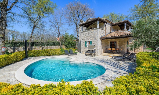 Brecevici Villa | Villa Elaya