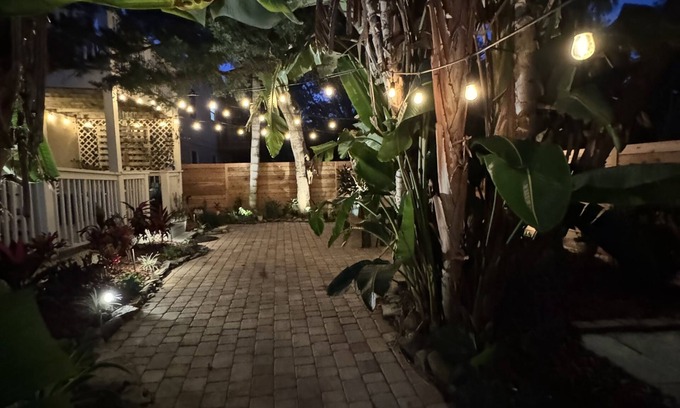 St. Augustine Beach Cabaña | Patio mágico casa de campo privada por la playa