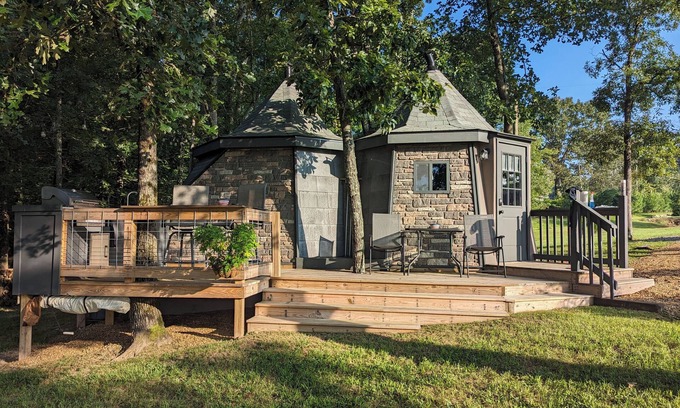 Trenton Casa | Magical Creature Caretaker Cabin