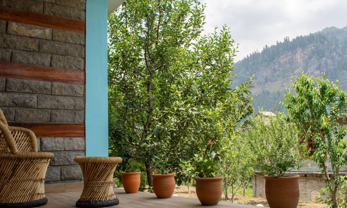 Manali Cabaña | Magical Homestay overlooking mountains & rivers. 15 minutes from the city centre