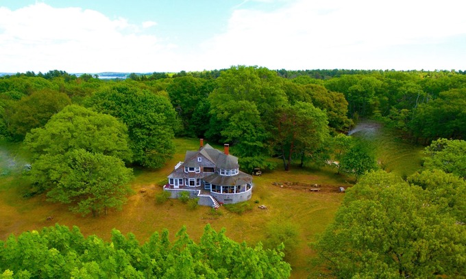 Portland Cabaña | Magical Rambling 5 Bedroom Cottage construida 1904 por John Calvin Stevens