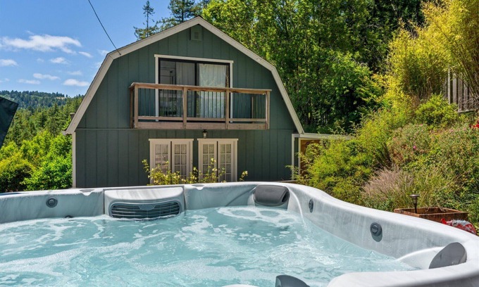 Cazadero Casa | MagicMountain:Magical Vacation Home! Top of Redwoods-Epic Views!WIFI/Pup/HtTb
