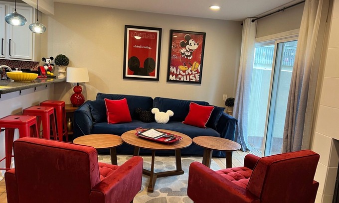 Hermosa Village Condominio | Magicway Villas + Mick's ClockHouse + CAMINATA MÁS CERCANA A DISNEY + 3 PISCINAS Y SPA