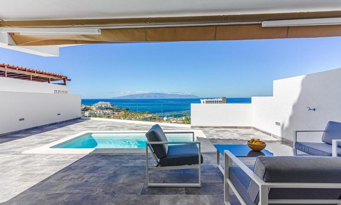 Los Gigantes Casa | Magnífico Bungalow con Vista Panorámica y Piscina Privada