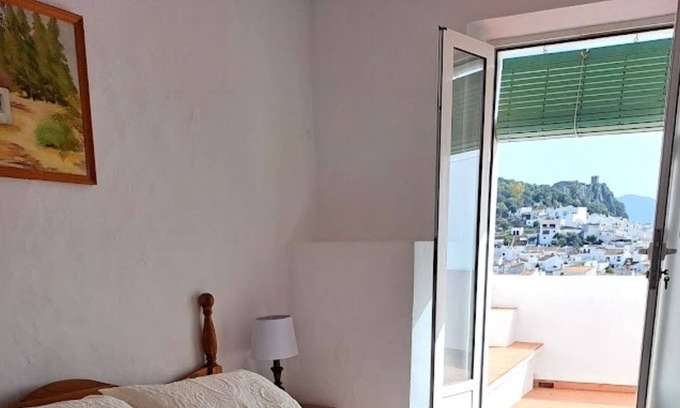 Gaucín Cabaña | Magnifica casa en el centro del pueblo con unas vistas de ensueño.