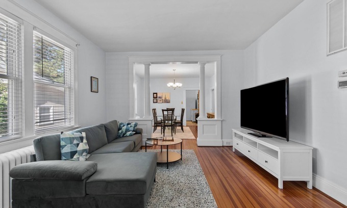 Norfolk Casa | Magnificent 2 Bedroom Home in Norfolk's Best Neighborhood