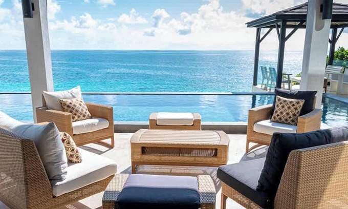 Fryes Beach Villa | Magnífica villa de 4 dormitorios con piscina envolvente