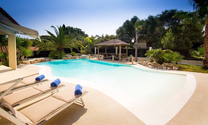 Antibes Villa | Magnificent 5* pool villa Antibes