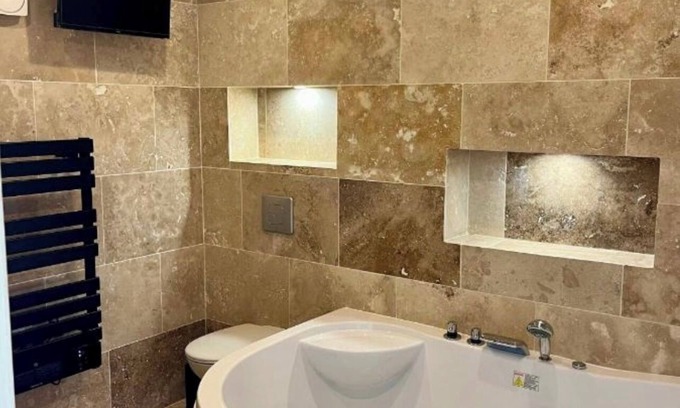 Livry-Gargan Apartamento | Magnificent apartment with jacuzzi and private terrace just a few metres from the canal