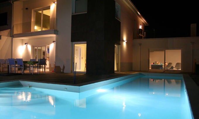Sao Jacinto Villa | Magnífica casa de playa, piscina privada de 12.5m, barbacoa, espacio privado al aire libre.
