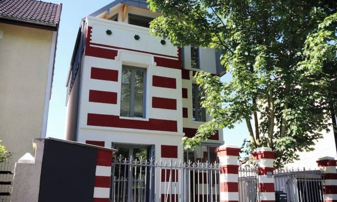 Parapluies Casa | Magnificent villa with exceptional view