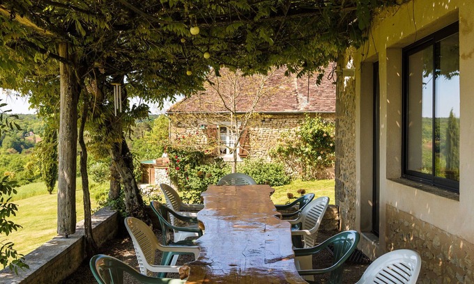 Thenon Otro | Hermosa casa rural en Thenon con piscina