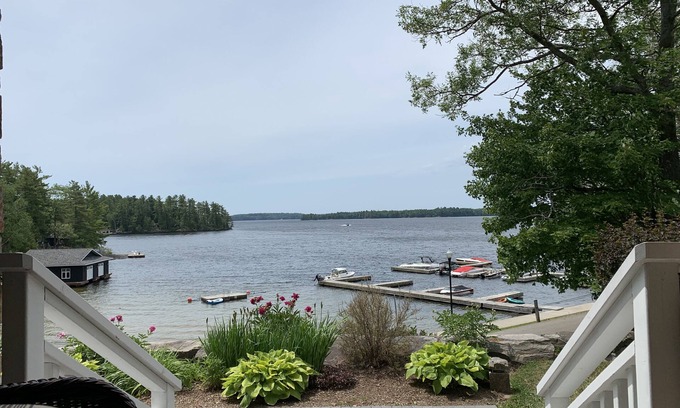 Windermere Cabaña | Magnificent Lakefront Cottage @ Windermere