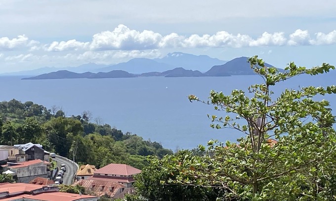 Trois-Rivieres Casa | MAGNIFICENT low villa, sea view, in Trois-Rivieres