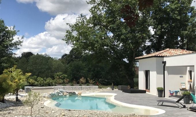 Lapeyrouse-Fossat Casa | Magnífica casa moderna de 250m2 climatizada con piscina privada tipo laguna.