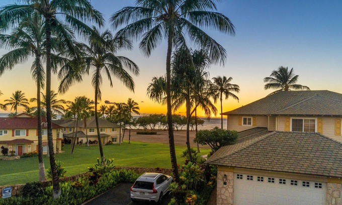 Ko Olina Condominio | Magnificent OCEANVIEW Kai Lani 2 Bed, 2 Bath Condo with Parking for 2 cars.