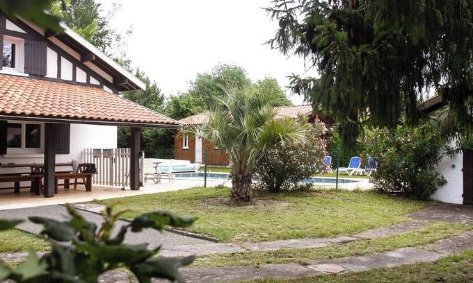 Sainte-Eulalie-en-Born Villa | LA BRUYERE - PISCINA CLIMATIZADA !!