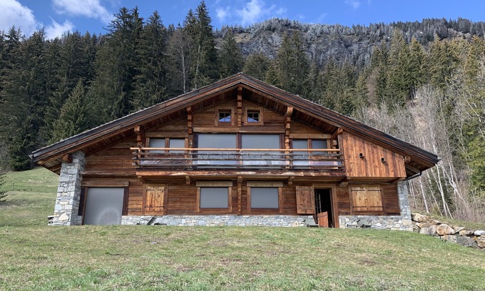 Praz-sur-Arly Casa | Magnificent renovated farmhouse