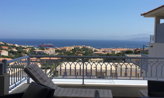 Santa-Reparata-di-Balagna Apartamento | MAGNIFICENT SEA-FRONT TERRACE APARTMENT for 4 to 4 people