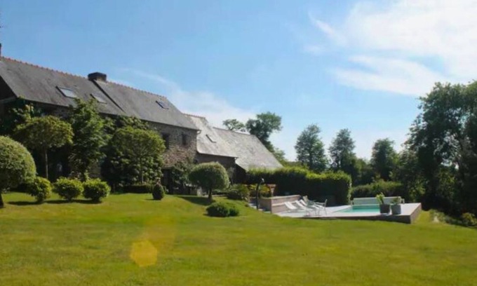 Saint-Gonlay Casa | Magnificent Val Ory estate with swimming pool