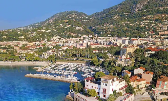 Beaulieu-sur-Mer Villa | Magnificent villa with pool 5 minutes from the beach, tennis courts and market.