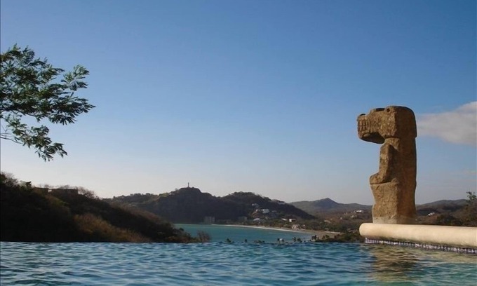 Las Pampas Casa | Magníficas vistas! Ver y escuchar las olas! ¡Piscina infinita! Pure Paradise!