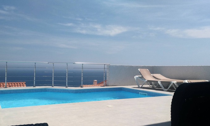 Cerbere Villa | Nueva villa de lujo frente al mar. privado, aire acondicionado. terraza