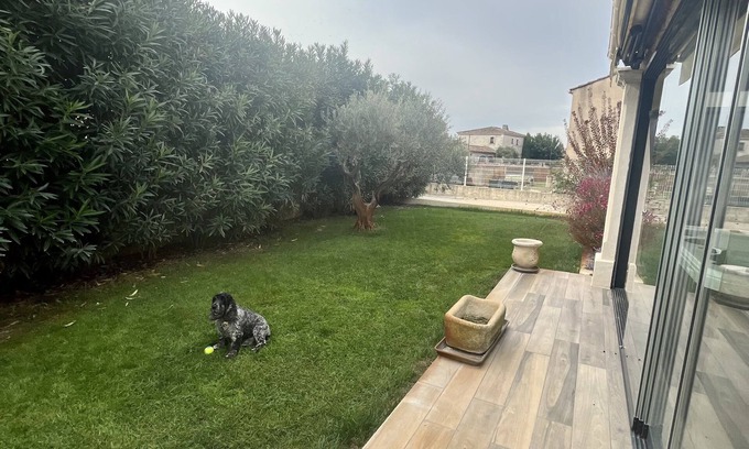Fourques Casa | Magnificent villa with Jacuzzi, pétanque pool and large garden