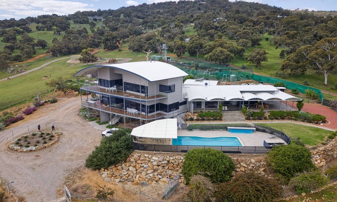 Baskerville Casa | Magnificient Four Bedroom Home, Amazing Views