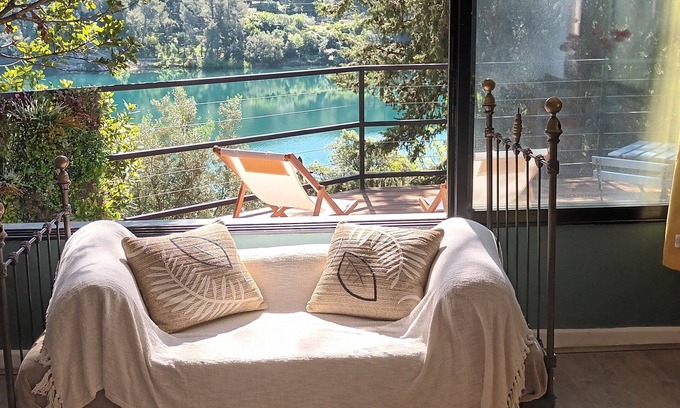 Le Revest-les-Eaux Apartamento | Magnificient vue of the lake