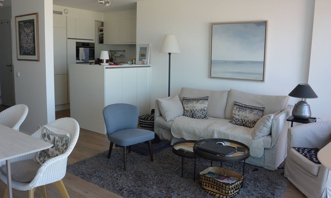 Duinbergen Apartamento | Magnifique Appartement sur la Digue Avec Très Belle vue mer
