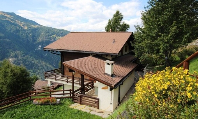 St. Luc Chalet De Esquí | Magnifique chalet de 5 pièces pour 6 à 7 personnes sur 3 niveaux, situé à l'entrée du village offran