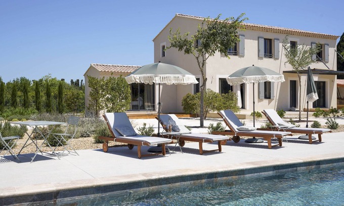 Maillane Casa | Magnifique Maison à 5 mn de Saint Rémy de Provence Avec Piscine, Cuisine D'été