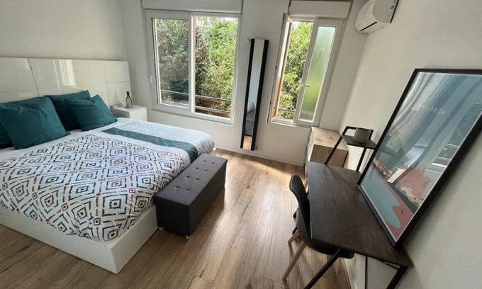 Arcueil Casa | Magnifique Maison C - 5min Metro & Paris - 15 min Parc Expo - Jardin Privé