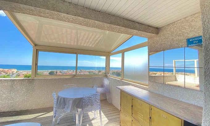 Saint-Pierre-la-Mer Casa | Magnifique maison vue sur la mer avec piscine commune à 800m de la plage