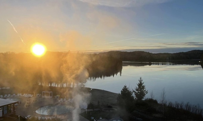 Esterel Casa | Magnifique Suite au Bord du lac à L'estérel, au Québec