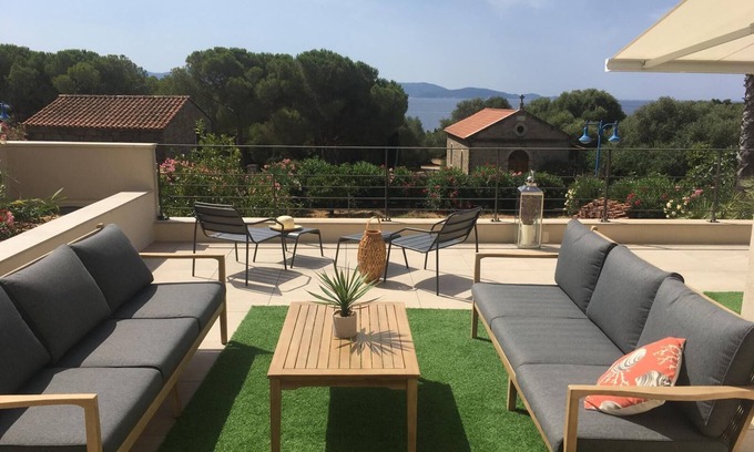 Porto Pollo Apartamento | Magnifique VUE MER : Appartement T4 DE Standing A Louer A Porto Pollo!!