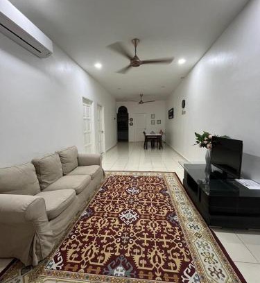 Kampung Raya Rawa Casa | Magnolia 3 Homestay