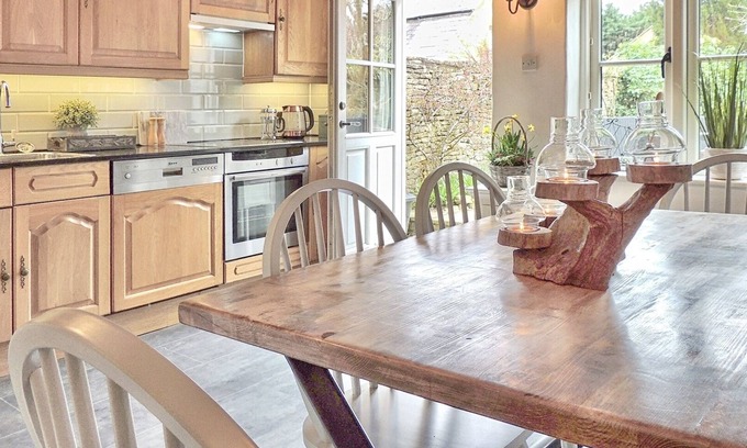Moreton-in-Marsh Cabaña | Magnolia Cottage