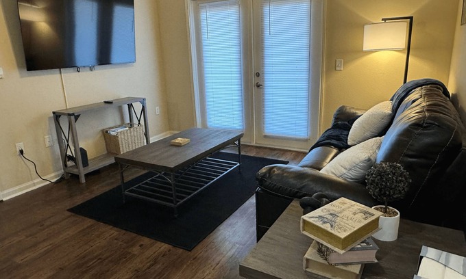 Tupelo Apartamento | Magnolia Escape: 1BR/1BA w/ Gym, Pool, BBQ Grill