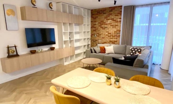 Zwierzyniec Apartamento | Magnolia garden apartment - four-legged friends also welcome